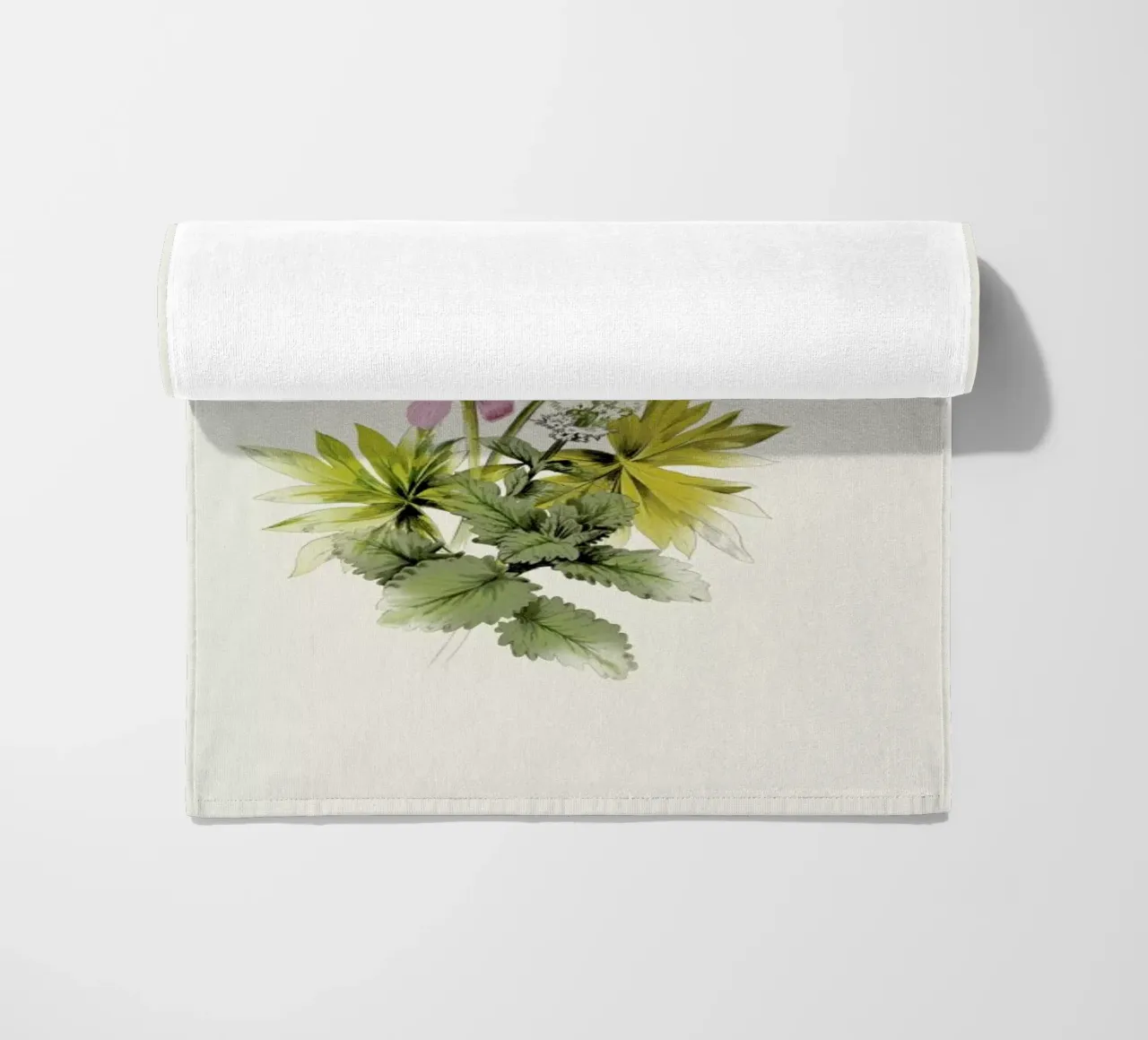 Geranium & Garden mint beach towel by La Scarlatte