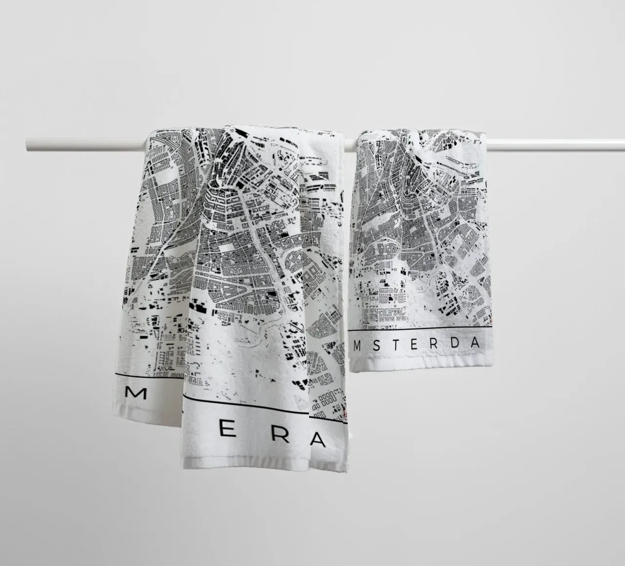 Amsterdam Map Schwarzplan asciugamano da bagno da Hubert Roguski