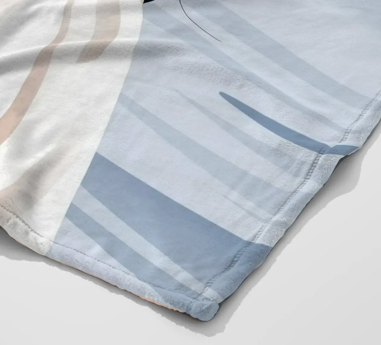 Acque contemplative coperta in pile da Artie Shifa