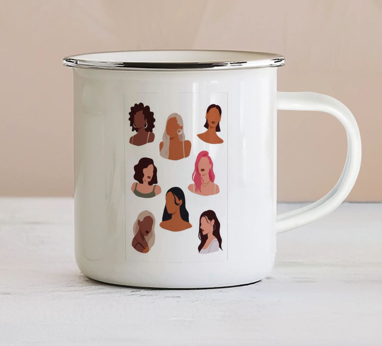 Bellezza diversa tazza in smalto da Artie Shifa