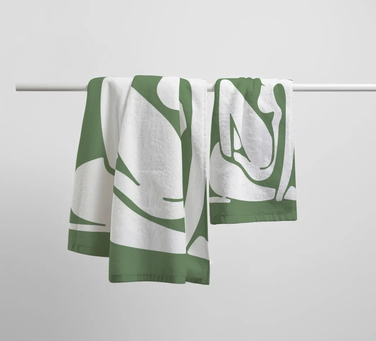 Henri Matisse, Femme découpée Art abstrait, Vert sauge serviette de bain de pdigitalprints