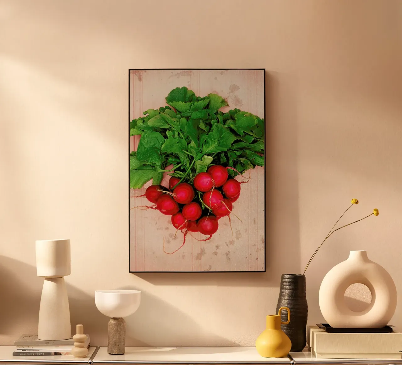Radishes plexiglass da Keri Bevan