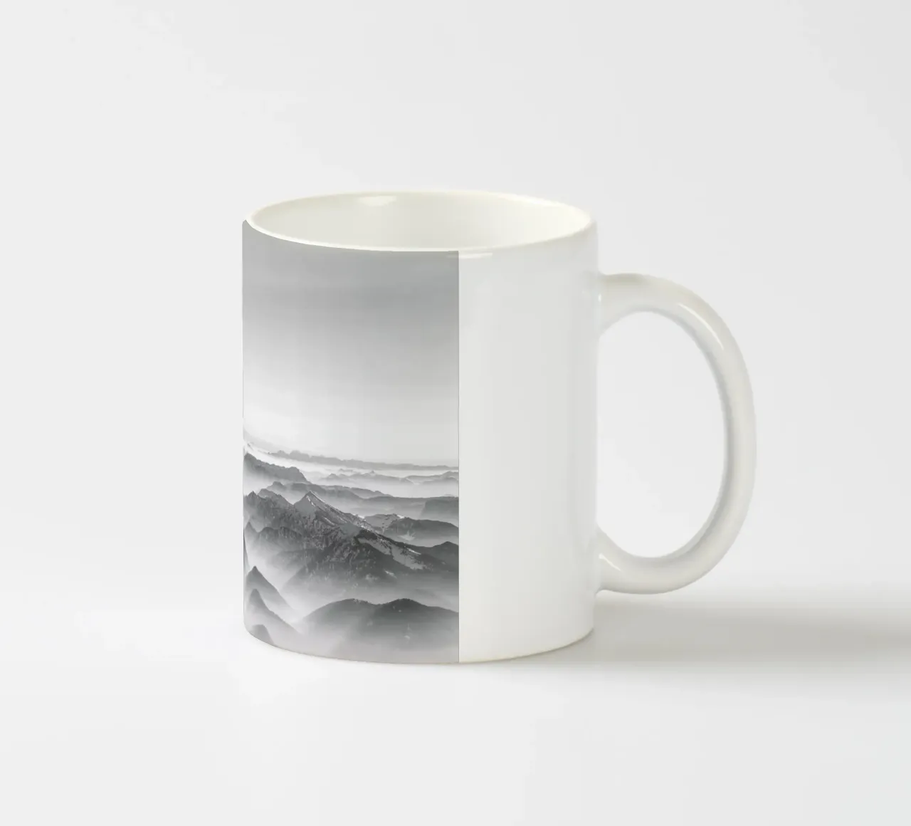 Balloon Ride over the Alps 2 tazza in ceramica da Nur Mut