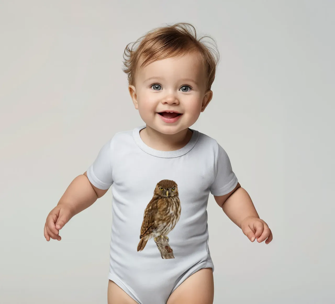 Tiny Wonder: Little Owl body neonato maniche corte da Curious Collections by Marielle Leenders