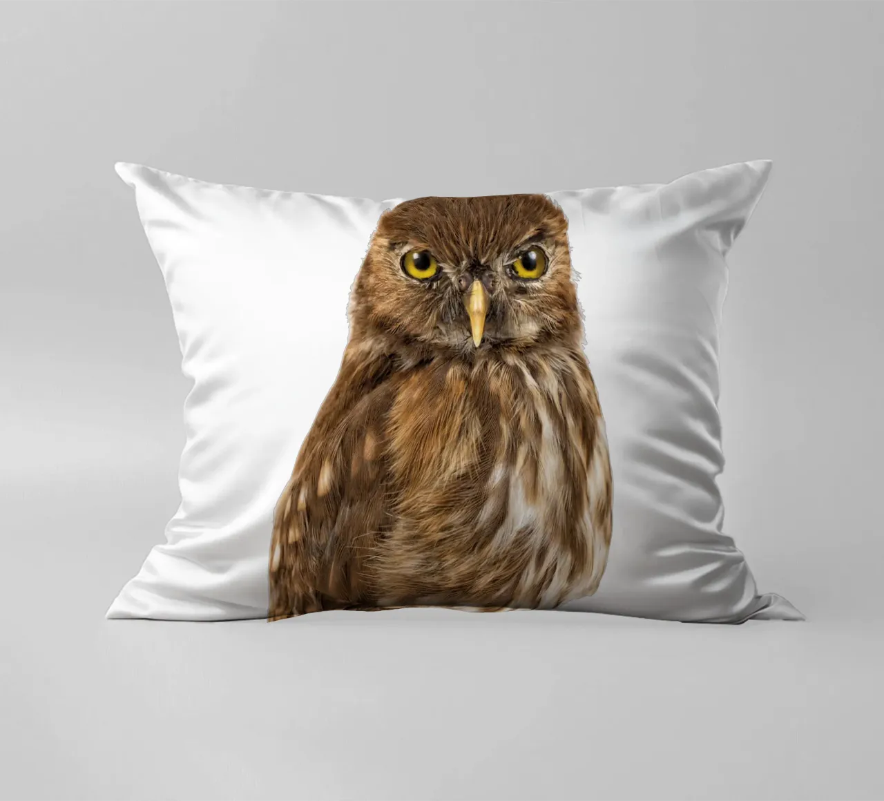 Tiny Wonder: Little Owl cuscino da Curious Collections by Marielle Leenders