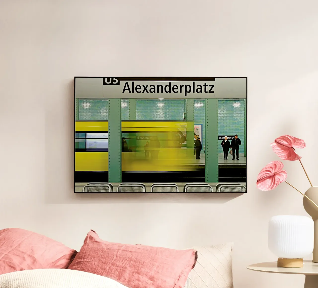 Leaving Alex plexiglass da Michael Belhadi