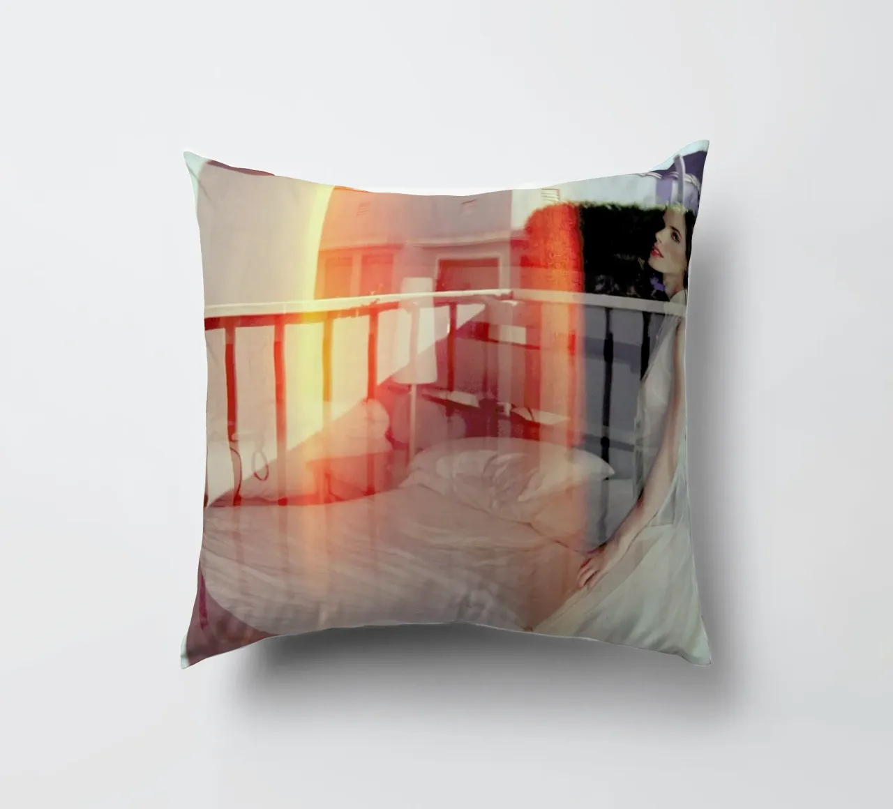 Light leaks cuscino da Aysha Banos