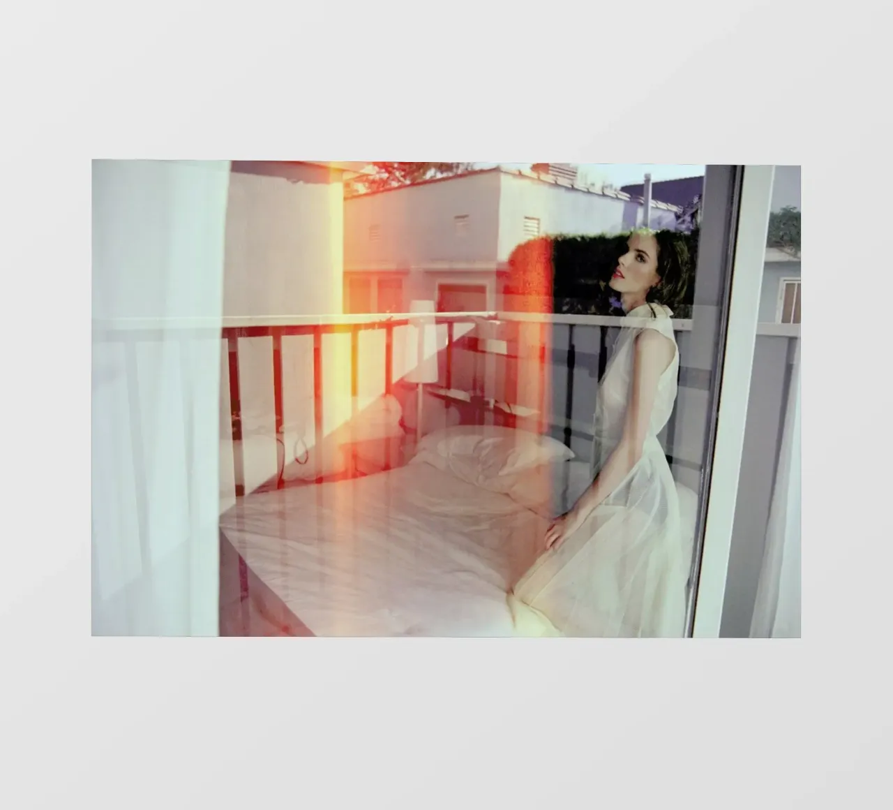 Light leaks telo in pvc da Aysha Banos