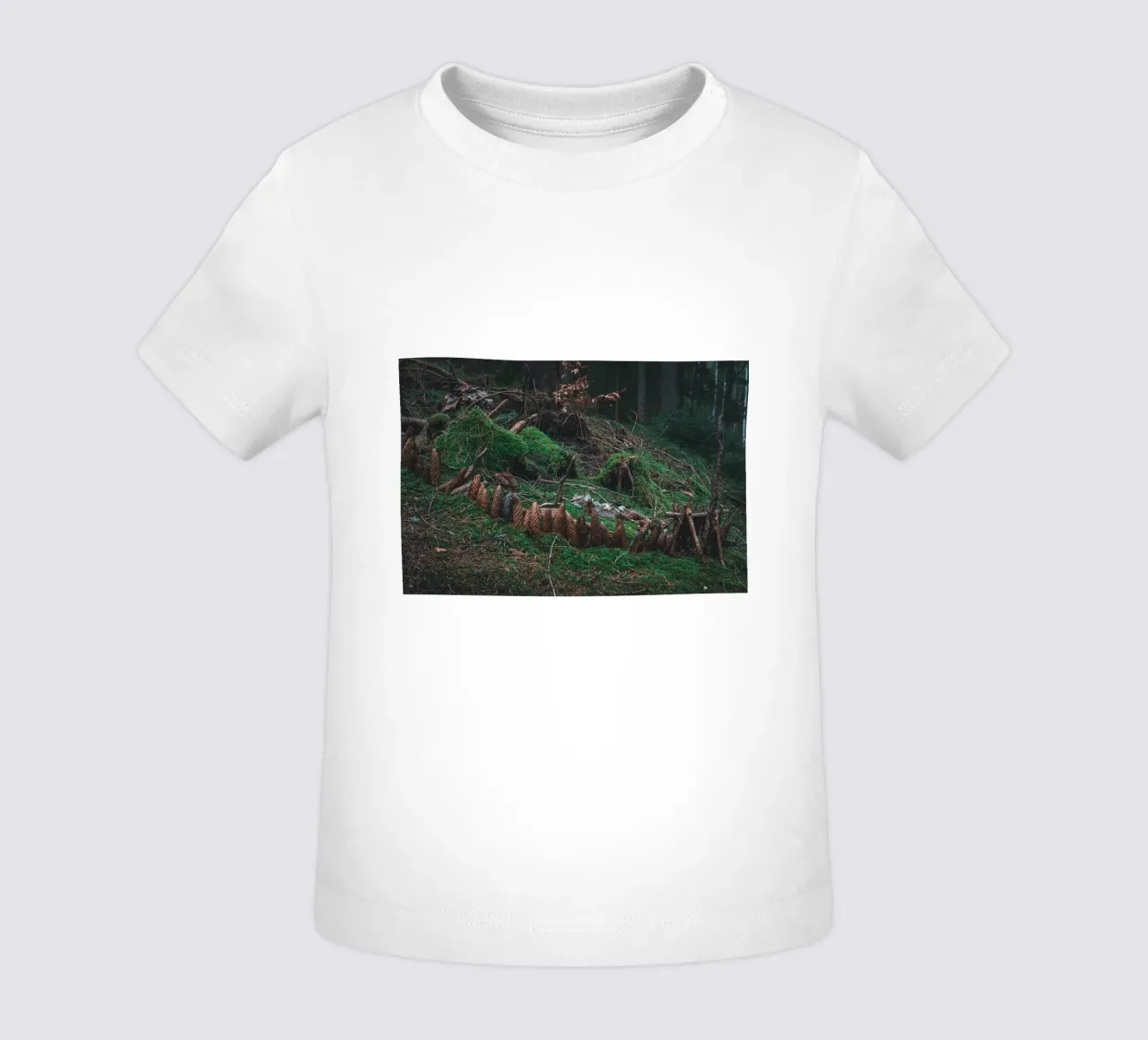 Small structure made of moss and pine cones in the Thuringian Forest baby t-shirt by Marcus Beckert | Fotografie
