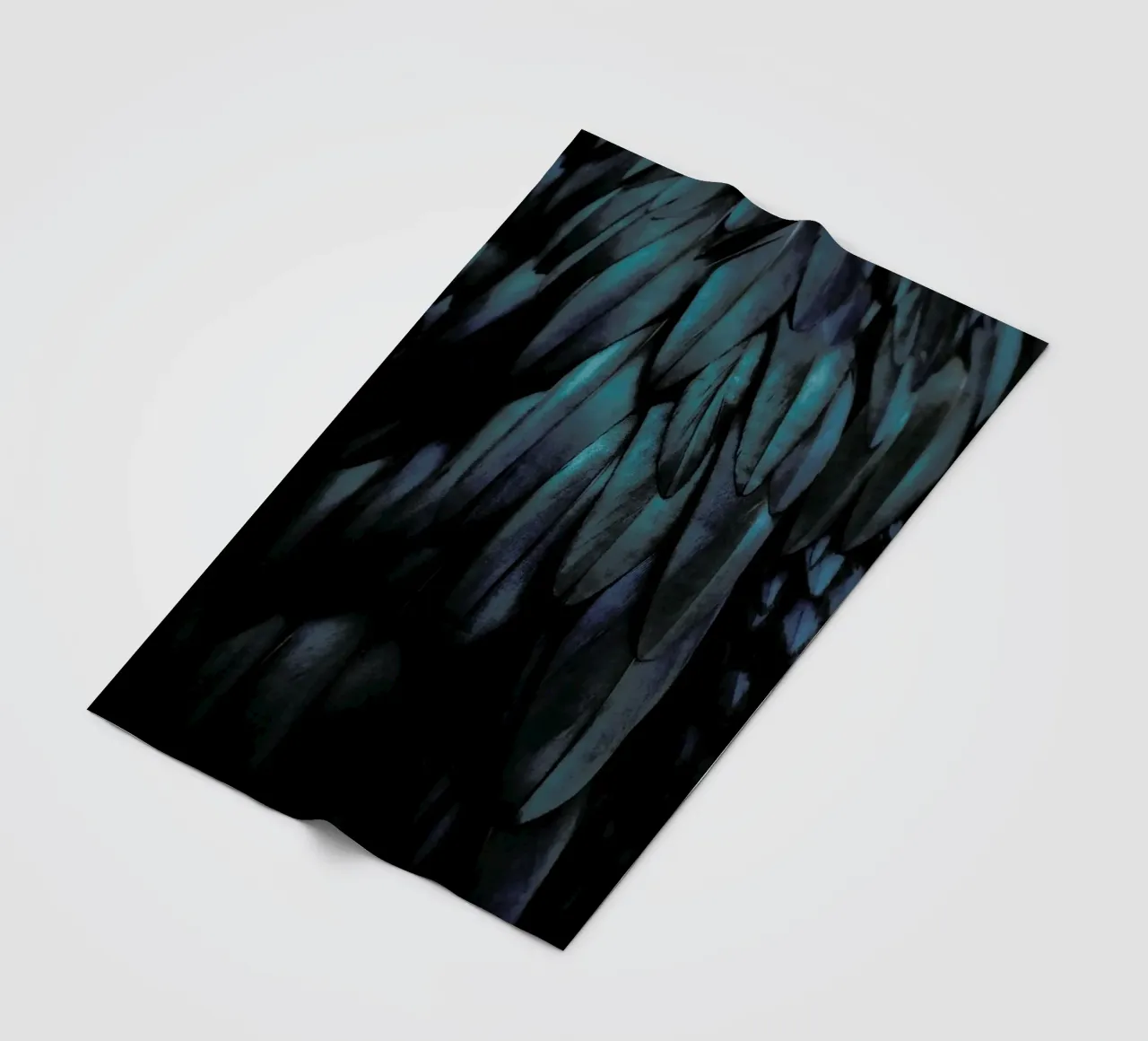 Dark Feathers coperta in pile da Monika Strigel