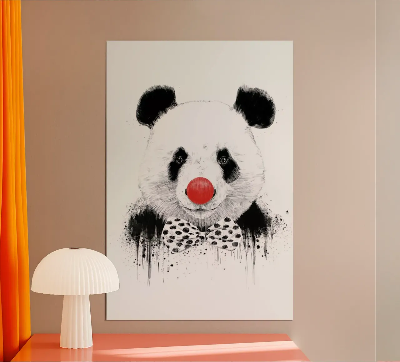 Clown Panda poster con telaio in plastica da Balazs Solti