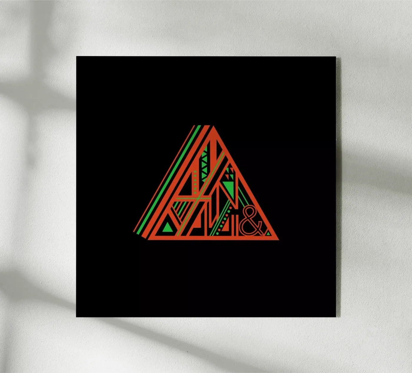 Triangle acryl van Petros Afshar