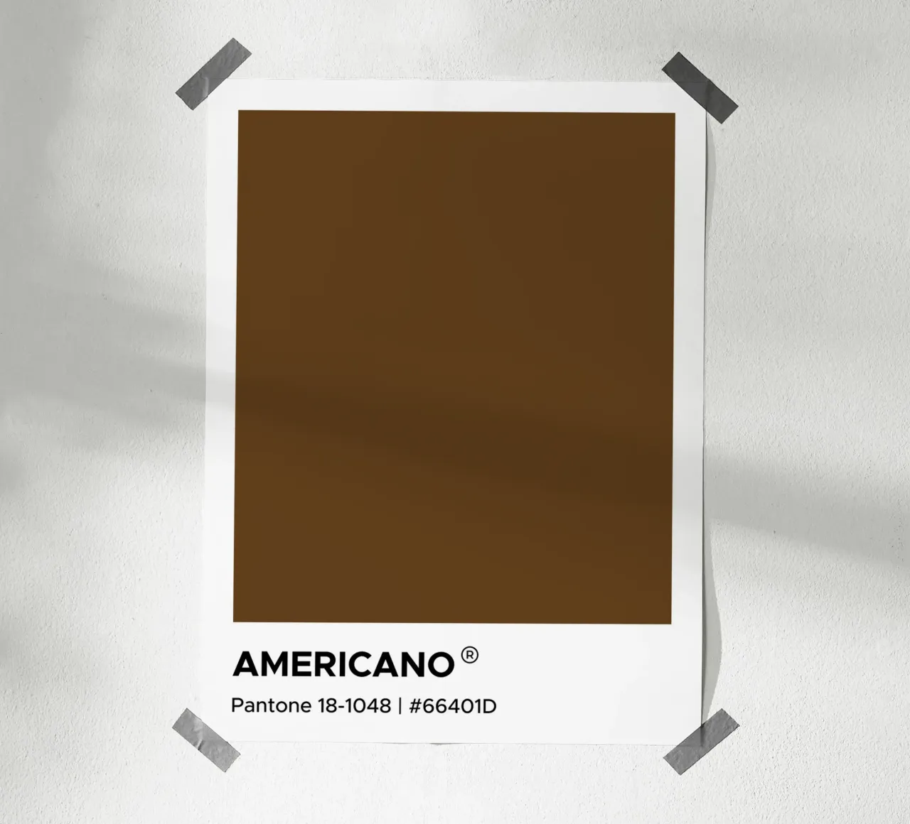 Caffè Americano Pantone poster con telaio in legno da Paigaam Studio