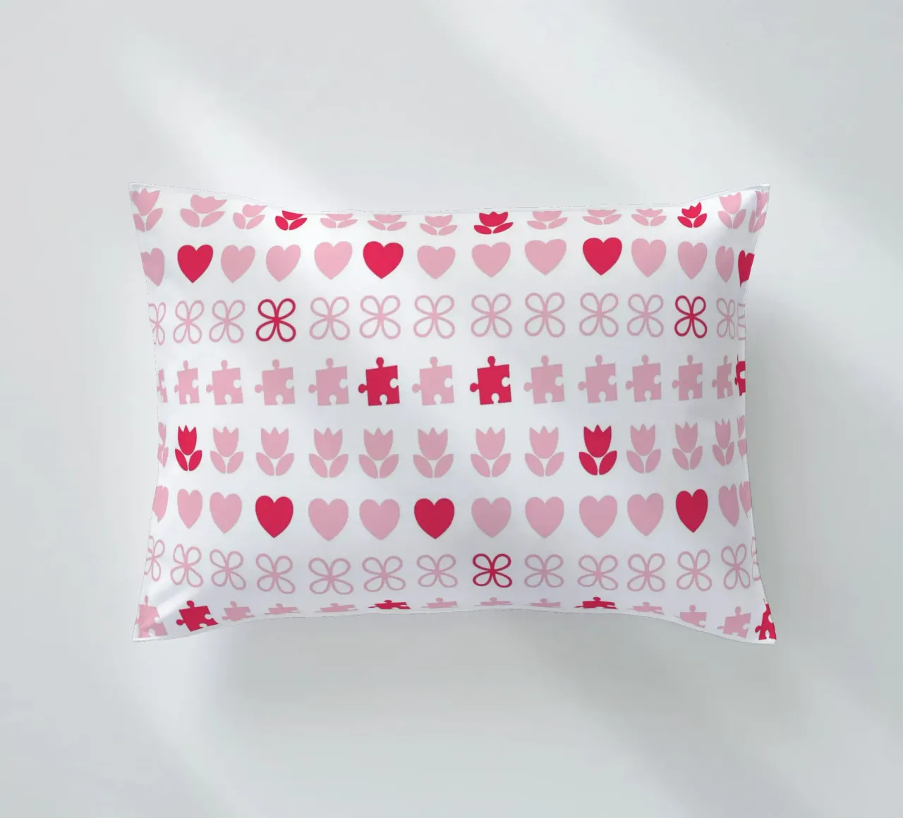 Design San Valentino, design. Colore rosa e simboli d'amore cuscino da CreatedbySon