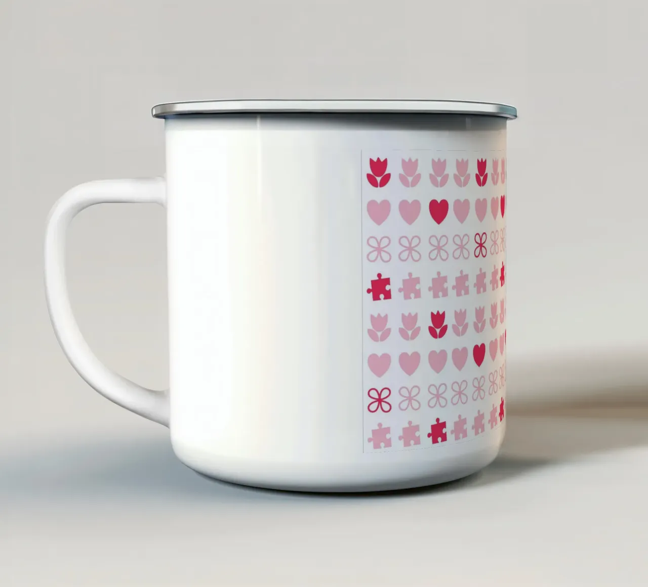 Design San Valentino, design. Colore rosa e simboli d'amore tazza in smalto da CreatedbySon