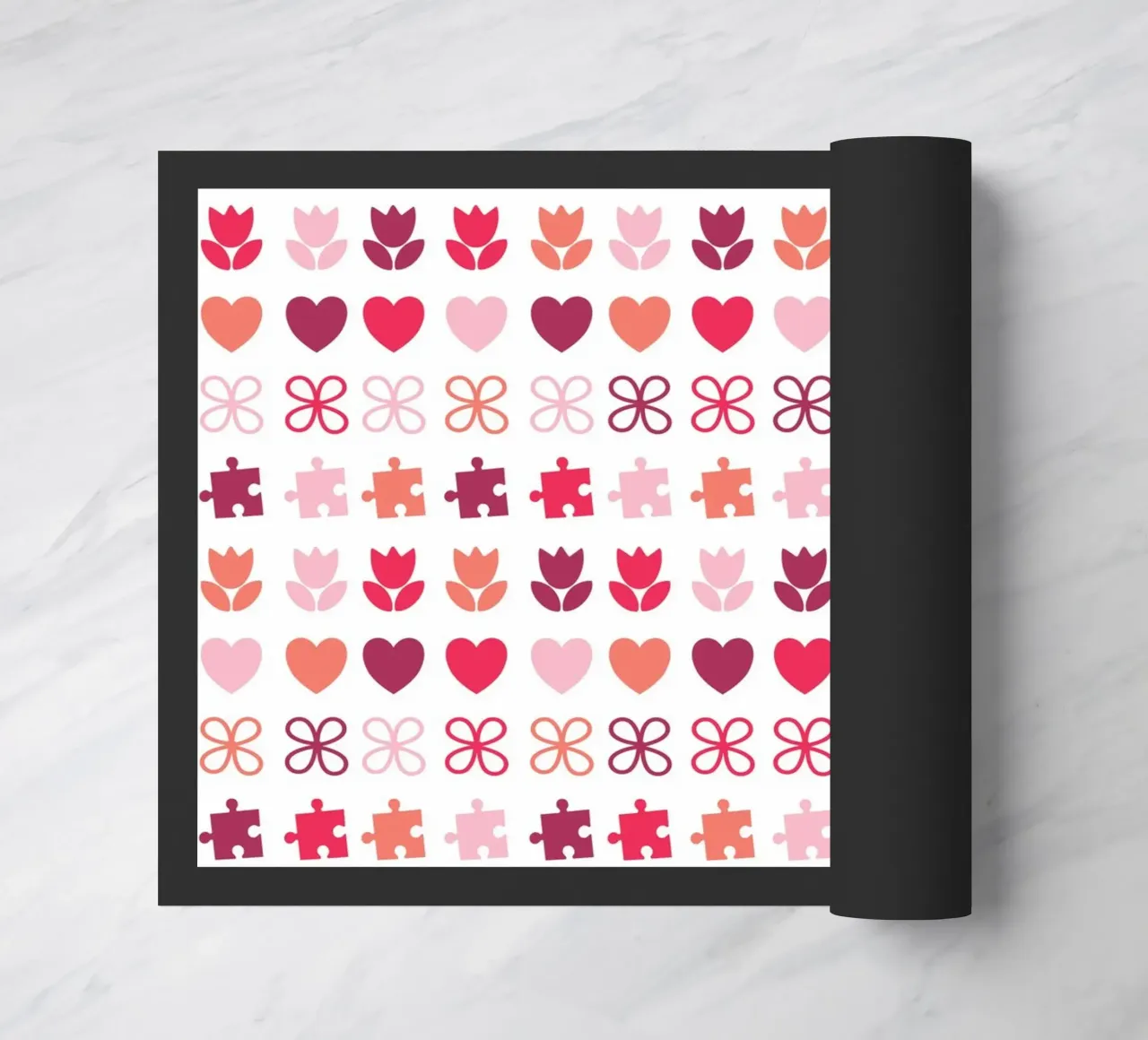 Design di San Valentino. Colori viola e rosa, simboli d'amore zerbino da CreatedbySon