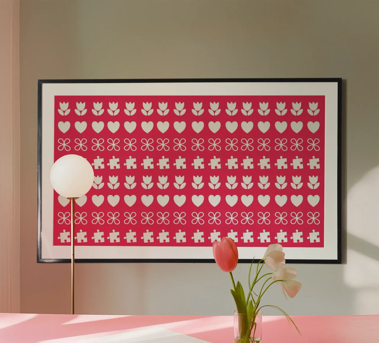 Disegno di San Valentino. Colori rosa e bianco, simboli d'amore poster con telaio in legno da CreatedbySon