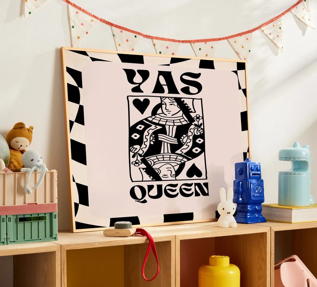 Yas Queen! - Carta da gioco poster da Peaches Art Prints