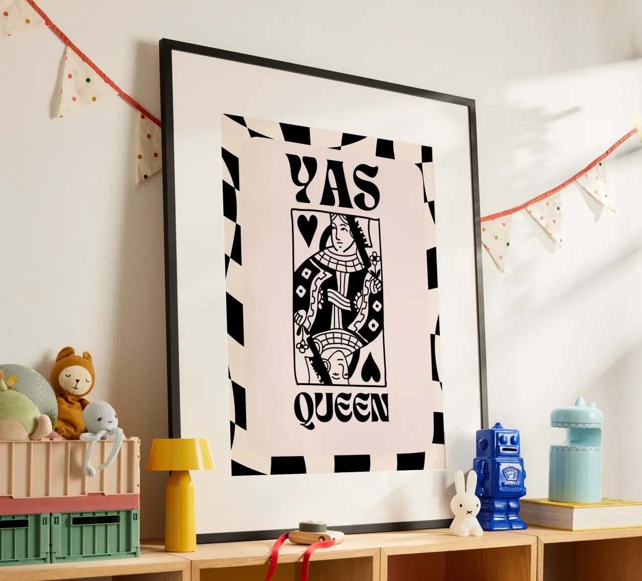 Yas Queen! - Carta da gioco poster da Peaches Art Prints