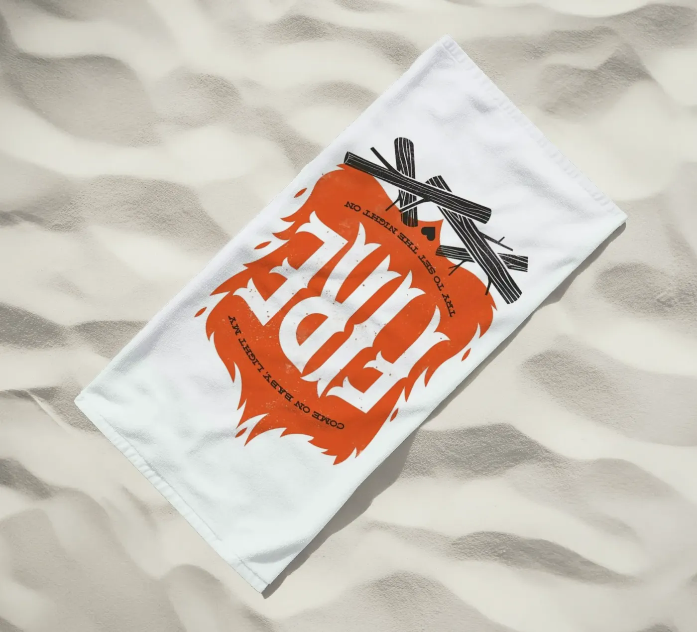 Fire Strandtuch von Chris Wharton