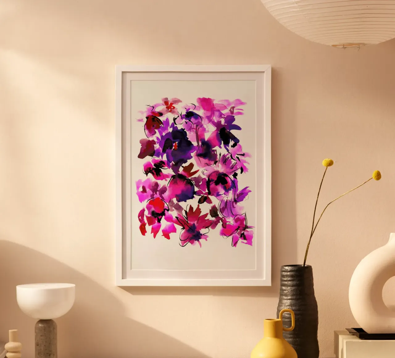 Sara Pink Floral poster con telaio in plastica da Amy Sia
