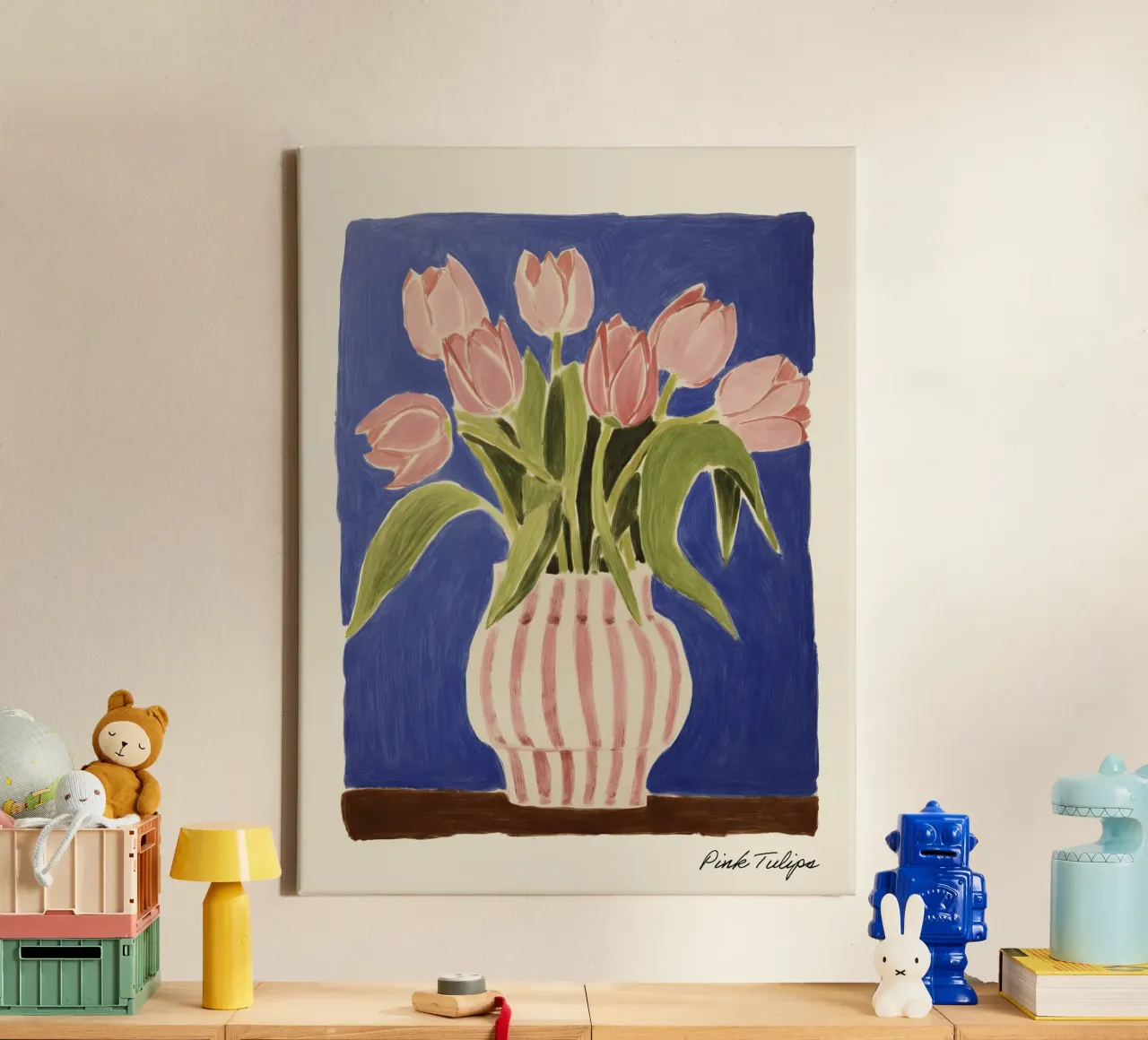 Rosa Tulpen in einer Vase Gemälde Leinwand mit Schattenfugenrahmen von Peaches Art Prints