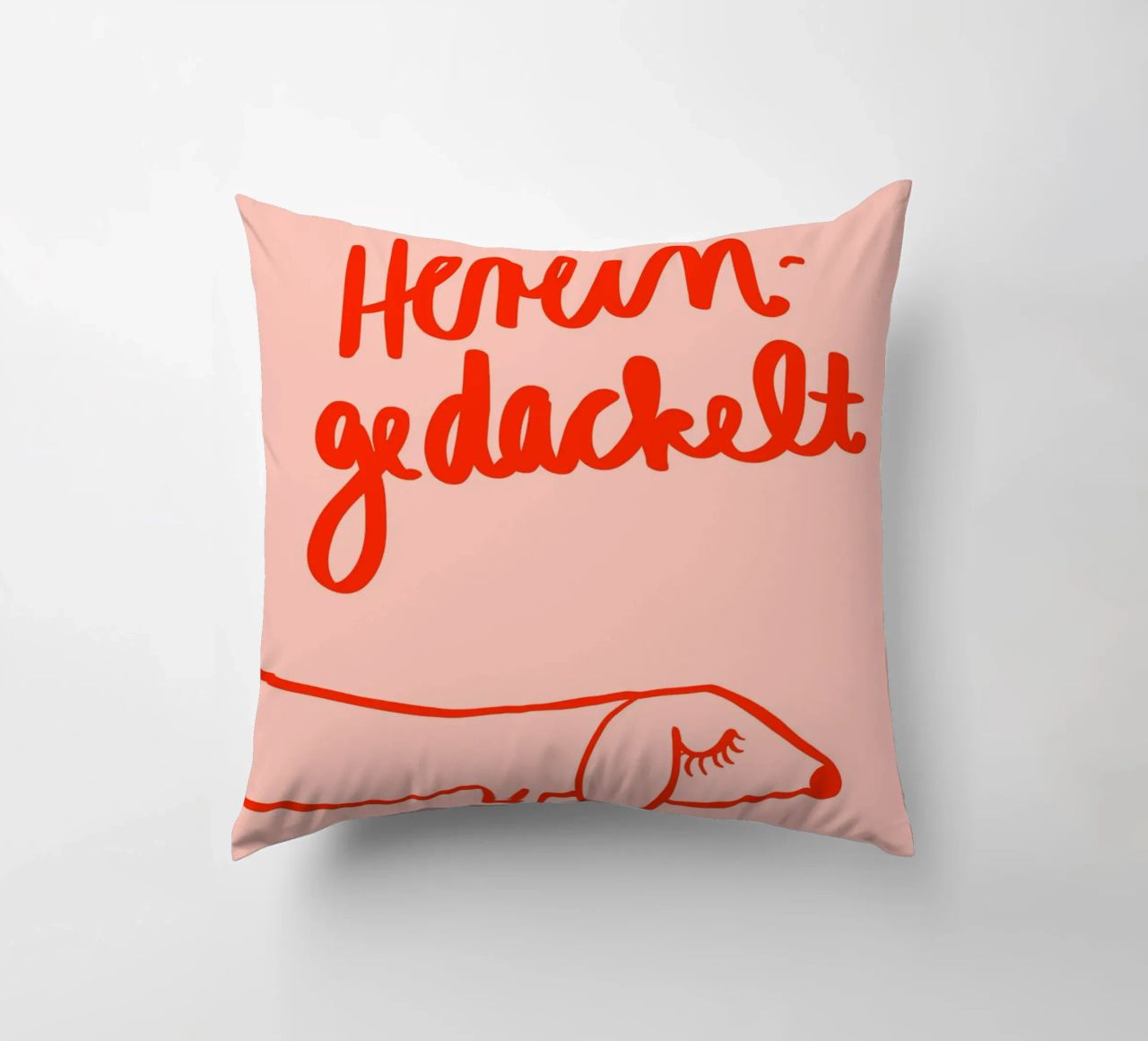 Hereingedackelt Kissen von Hej Ibiza by Ute Arnold