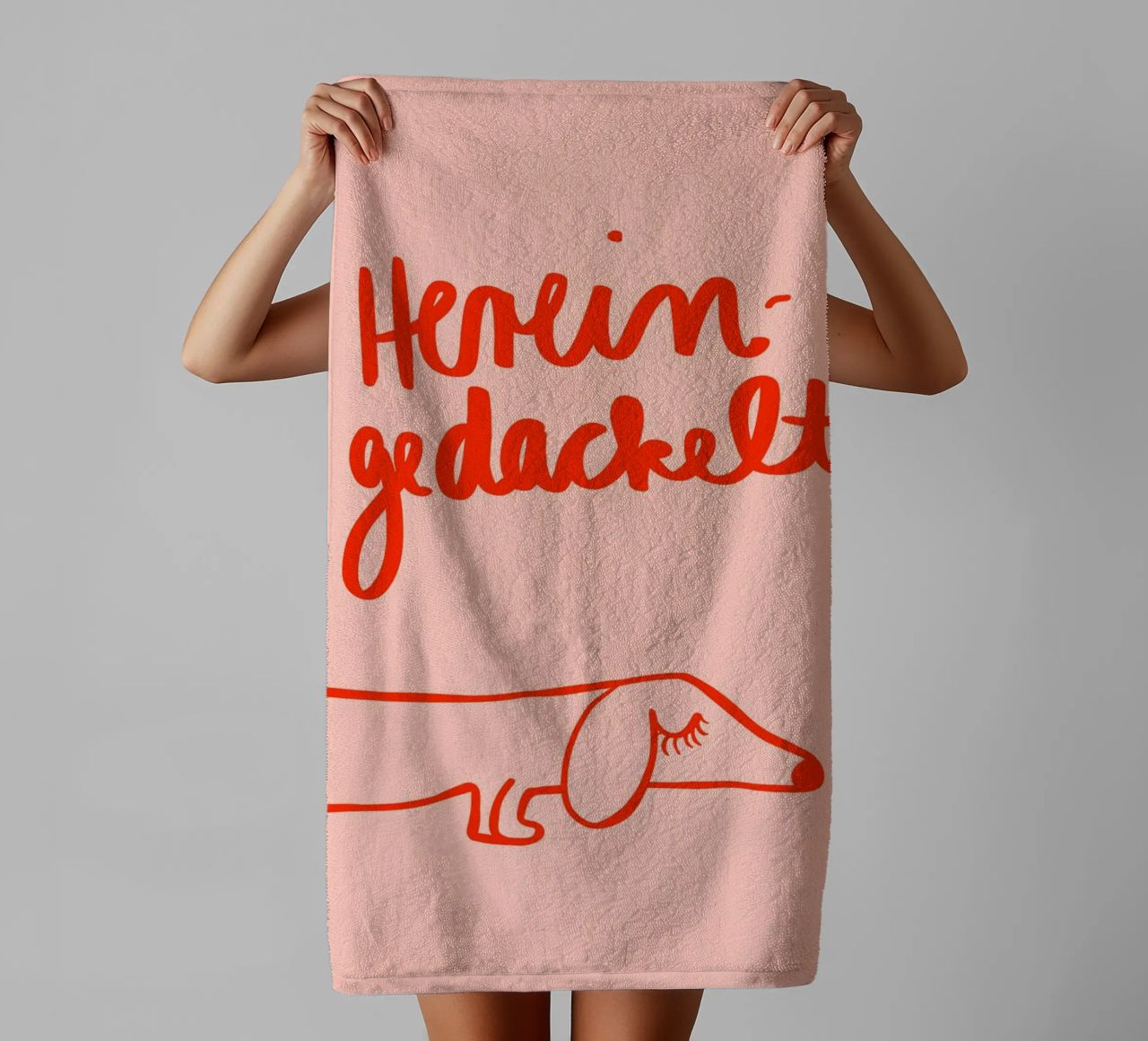 Hereingedackelt Handtuch von Hej Ibiza by Ute Arnold