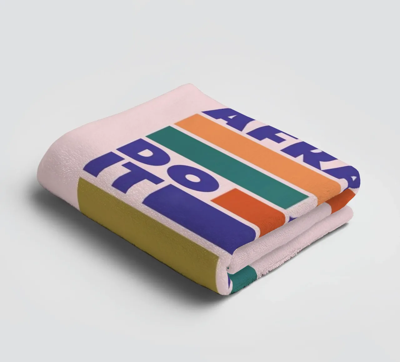 Be Afraid and Do It Anyway Bold Typography Art Handtuch von showmemars