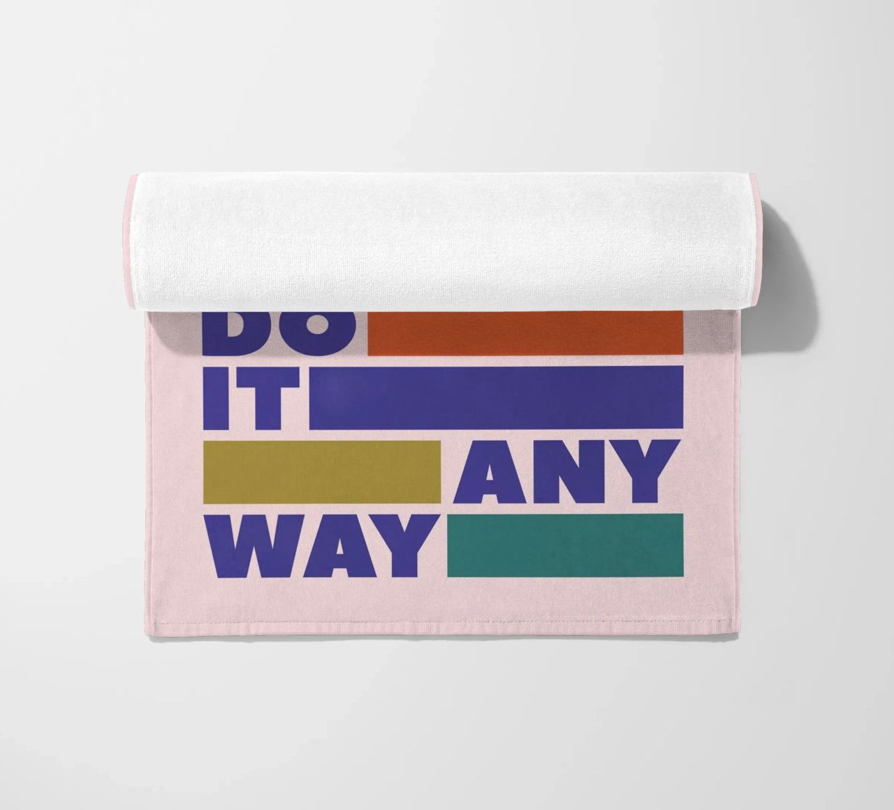 Be Afraid and Do It Anyway Bold Typography Art Strandtuch von showmemars