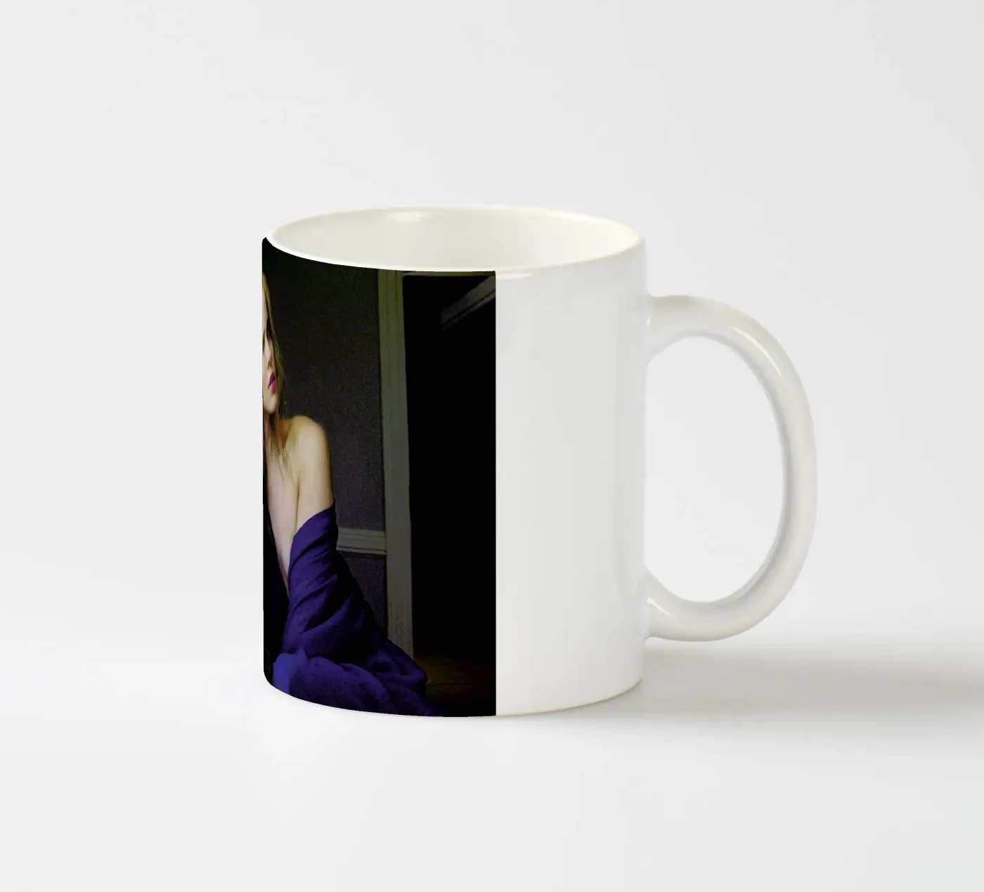 Kayte ceramic mug by Aysha Banos