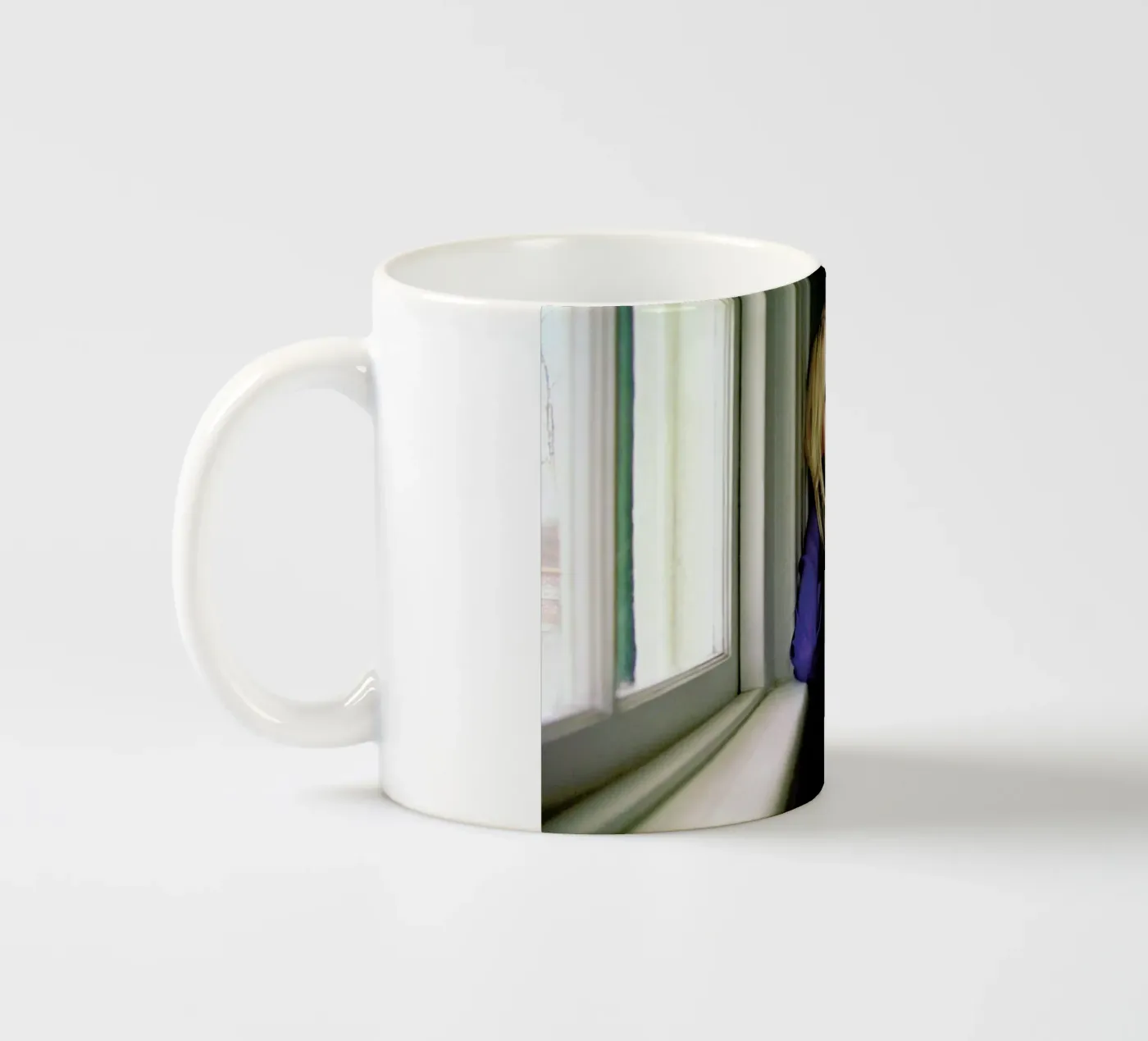 Kayte ceramic mug by Aysha Banos
