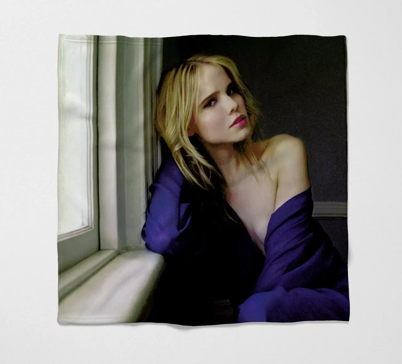 Kayte fleece blanket by Aysha Banos