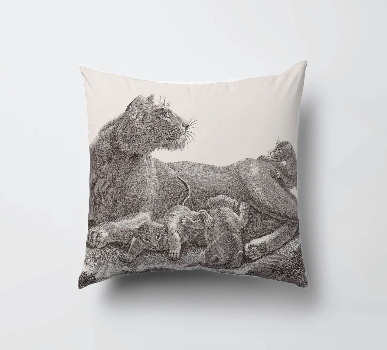 Lioness and whelps sketch cuscino da apoloprints