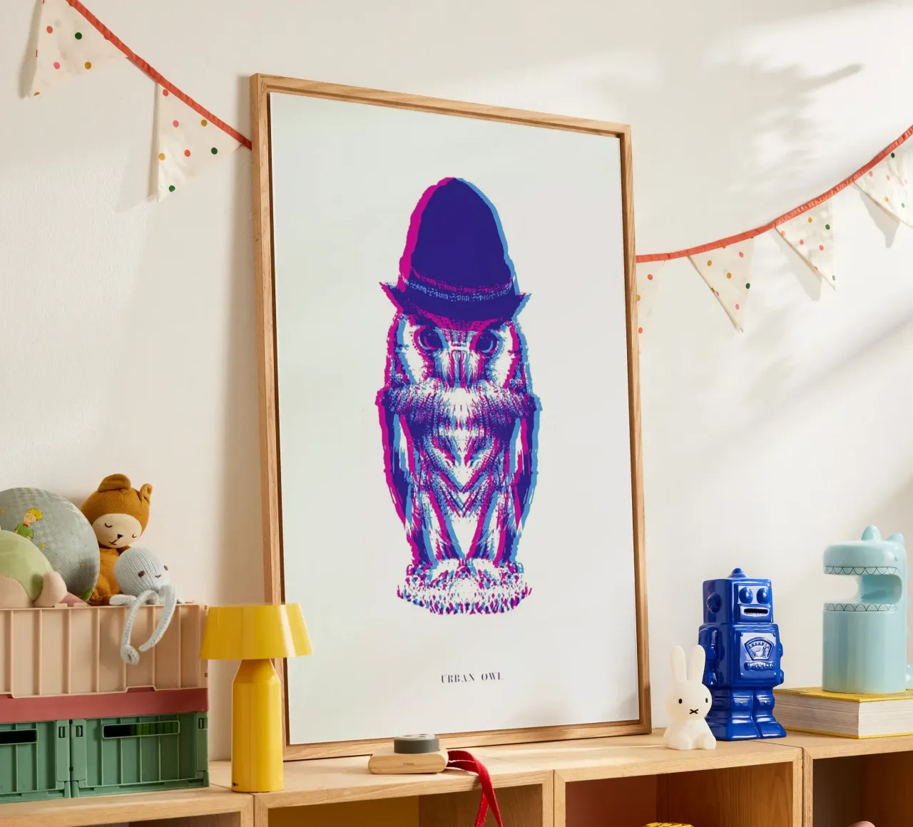 Magenta Owl with cyan beanie plexiglass da Studio One