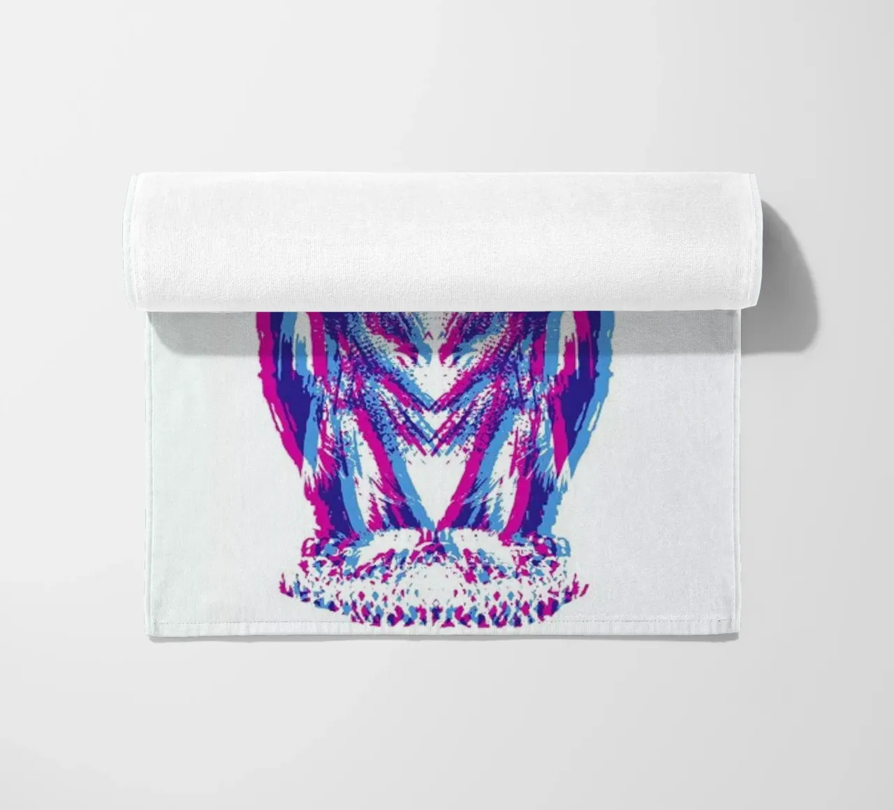 Magenta Owl with cyan beanie telo mare da Studio One