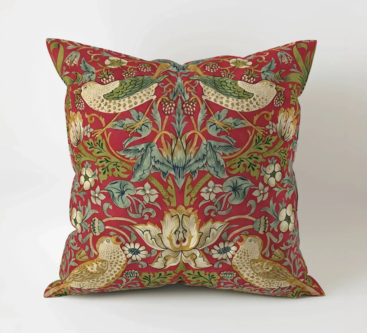 William Morris - ladro di fragole cuscino da William Store