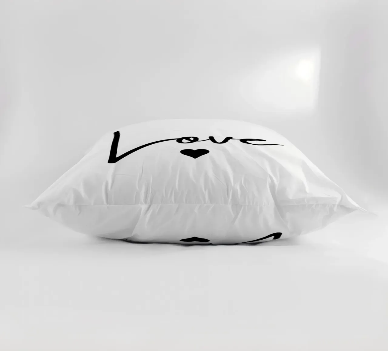 Un gran amor con un pequeño corazón cojín de ArtDesign by KBK