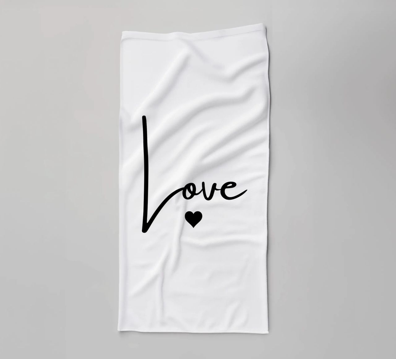Un grande amore con un piccolo cuore asciugamano da bagno da ArtDesign by KBK