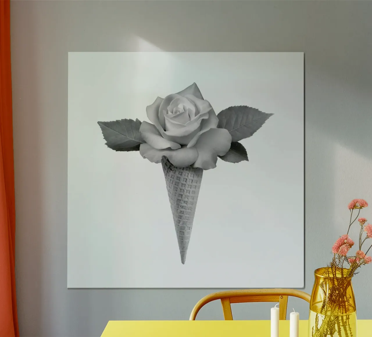 Rose Cream poster con telaio in legno da Chris Wharton
