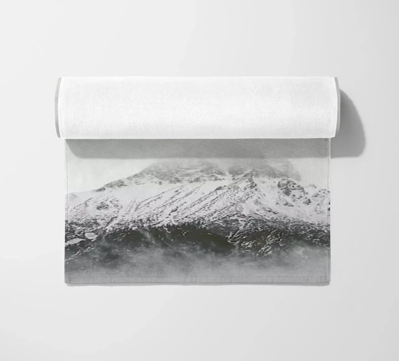 Peak in the Clouds telo mare da Nur Mut