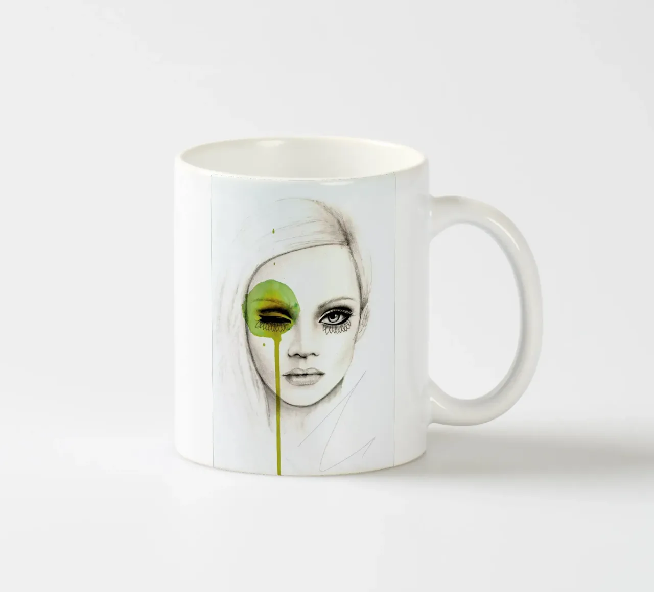 Fused tazza in ceramica da Leigh Viner