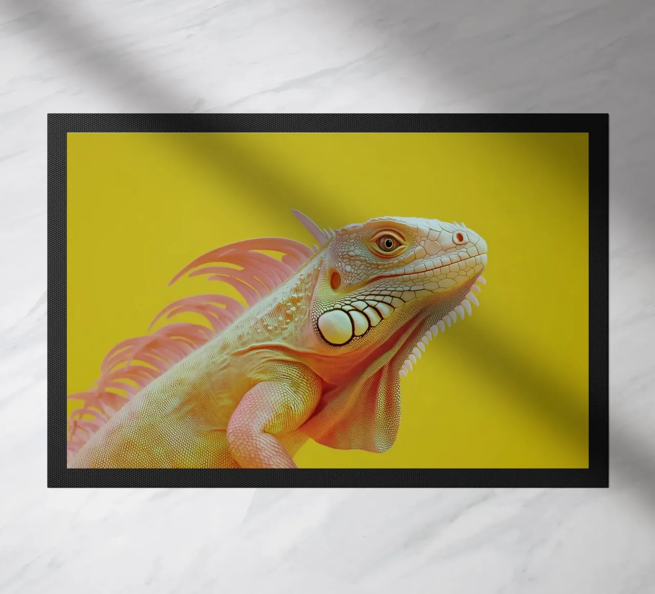Ritratto di iguana gialla zerbino da Carinaprint