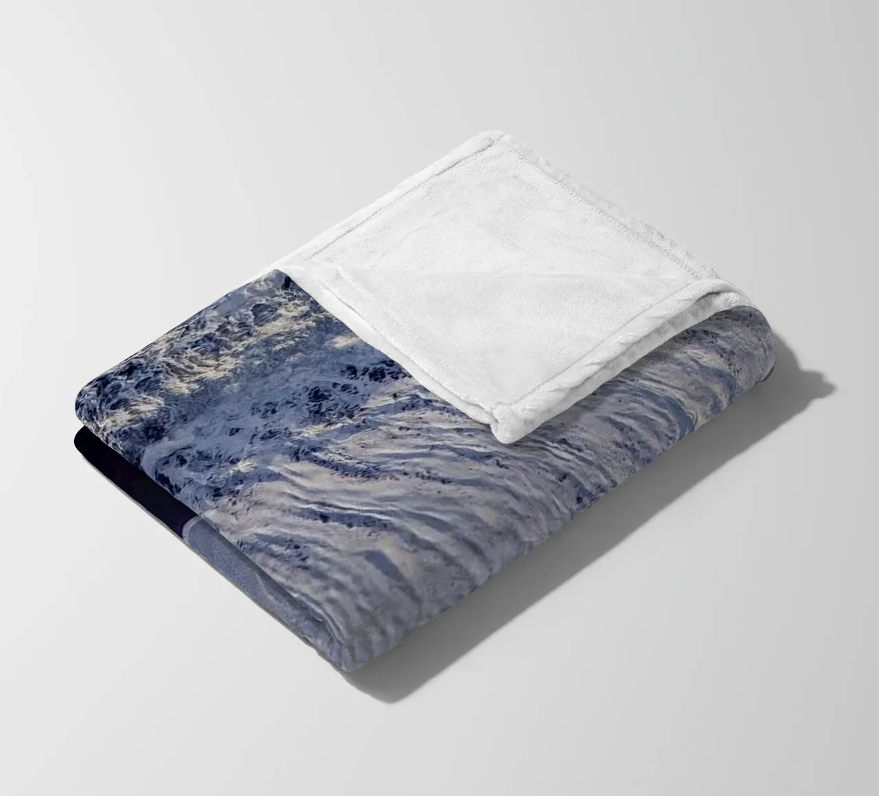 Ocean Waves 2 coperta in pile da Airpixels