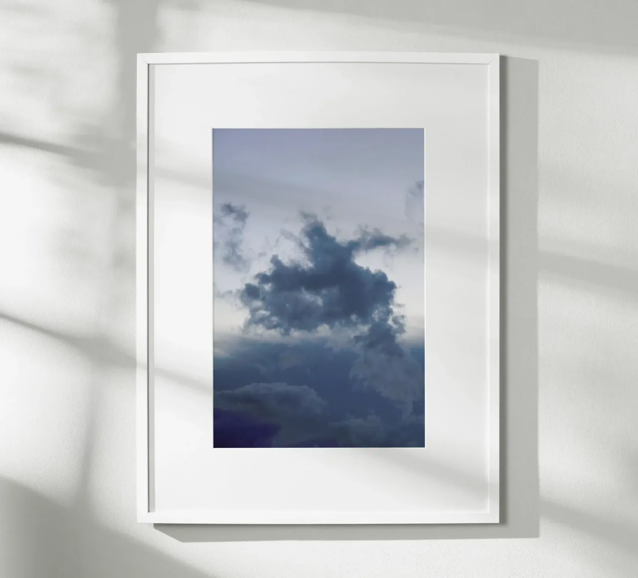 Above 2/2 poster con telaio in alluminio da Studio Nahili