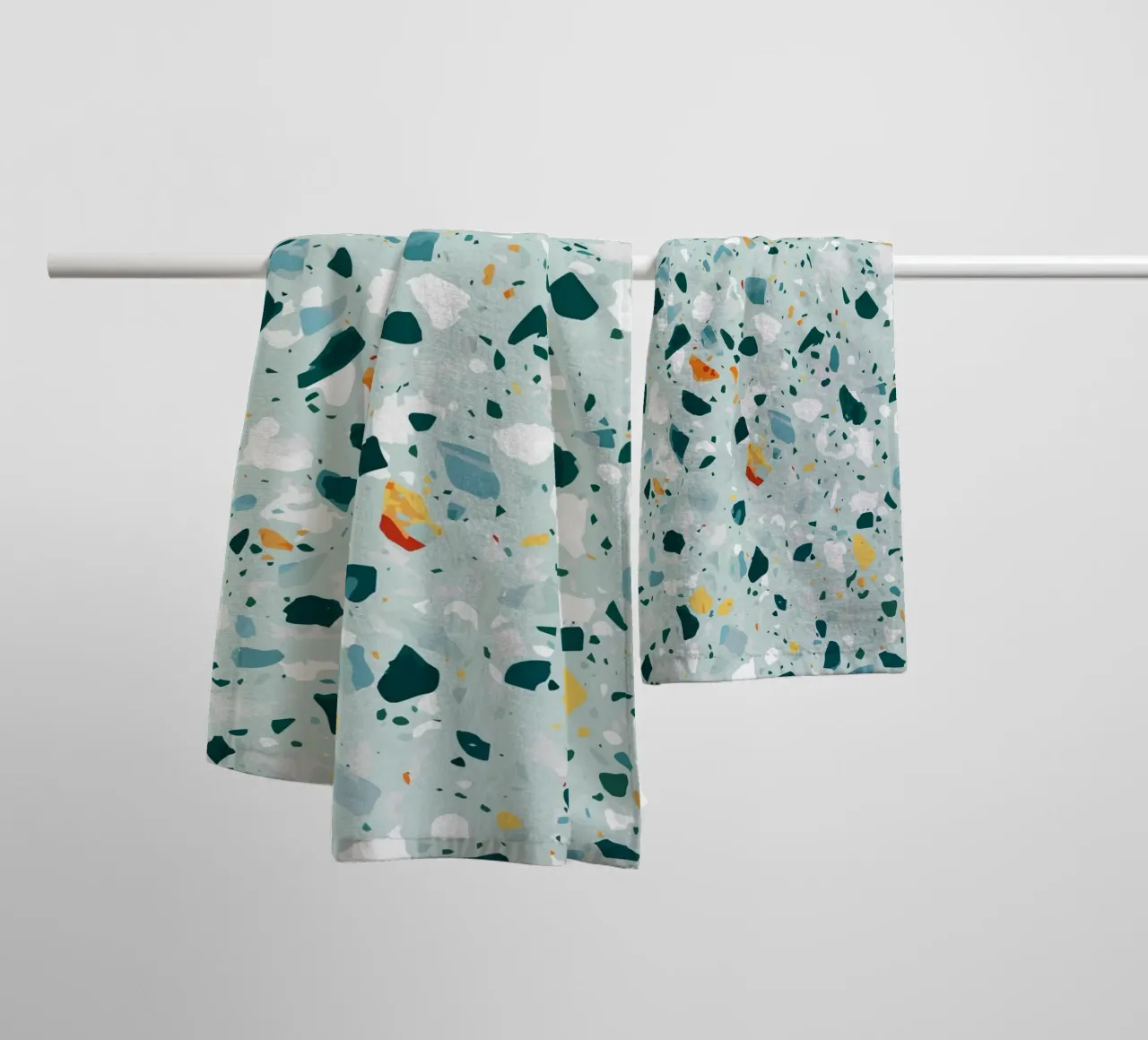 Mint Terrazzo | Abstract Pastel Speckles Confetti Pattern asciugamano da bagno da 83oranges