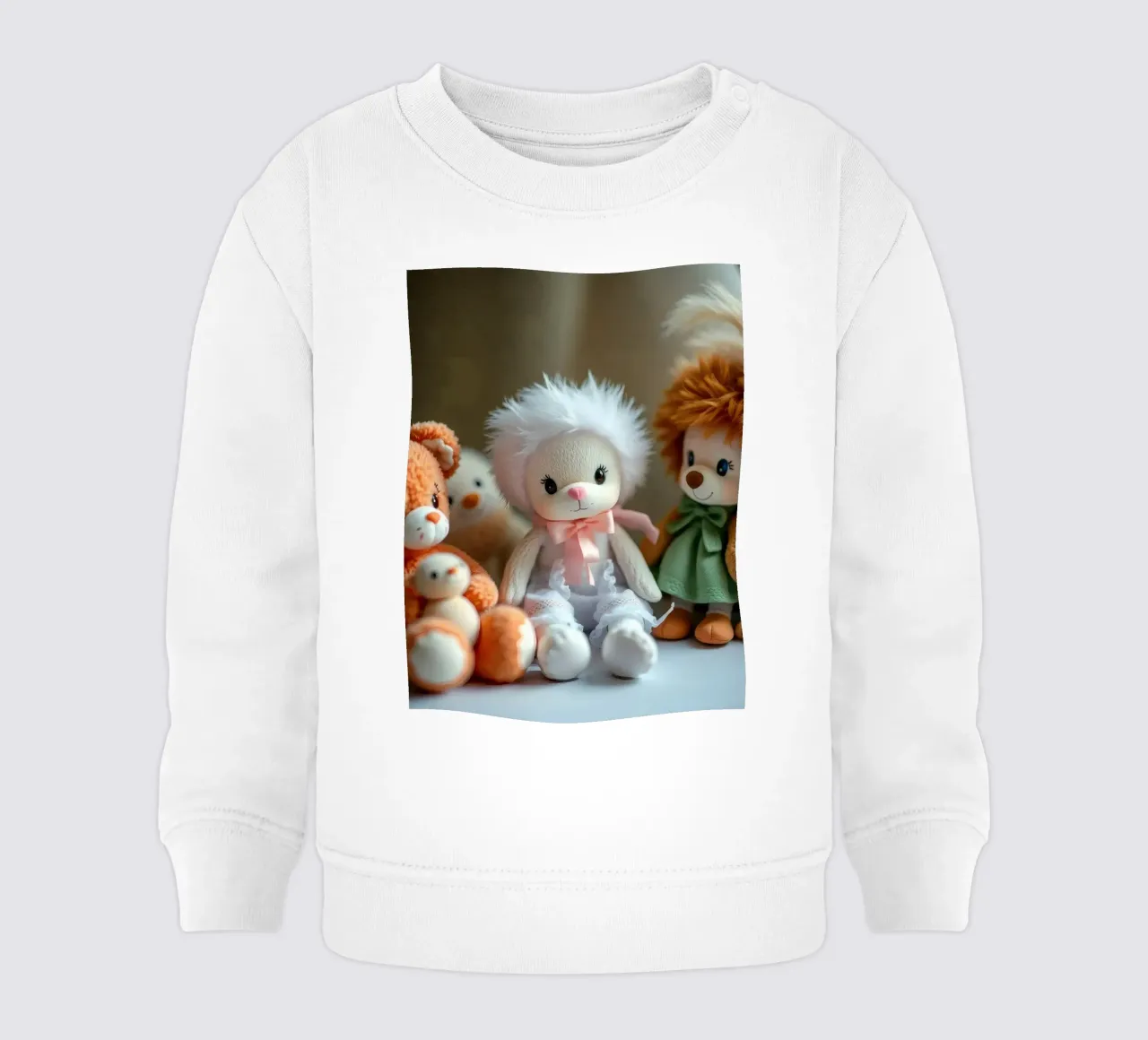 Peluche morbidi e colorati raccolti in un'accogliente stanza interna felpa neonato da DesignDoodle