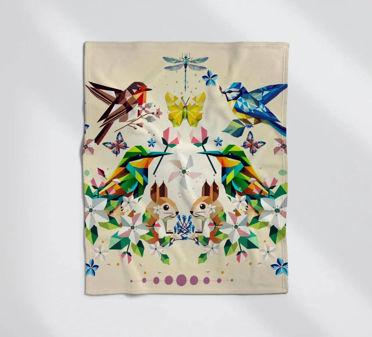 Magia di primavera - Composizione geometrica di animali e fiori coperta in pile da namosh