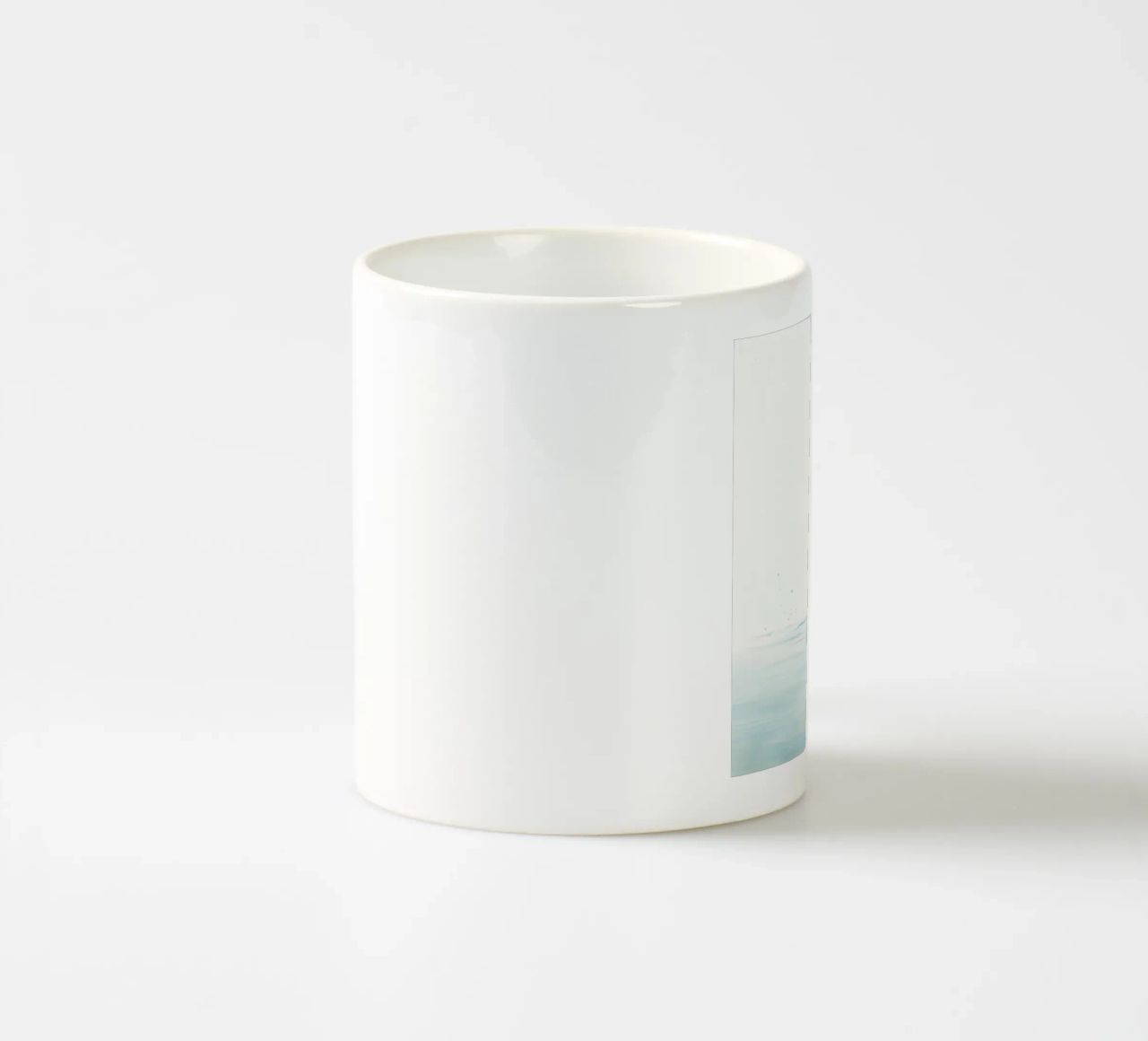 Lontra minima 3 tazza in ceramica da Minimal Animal Art
