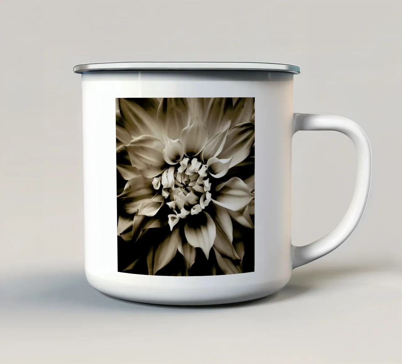 Flower III Emaille Tasse von Victoria Frost
